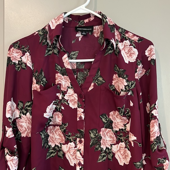 Fortune & Ivy Christelle Button Down Blouse - Picture 2 of 4